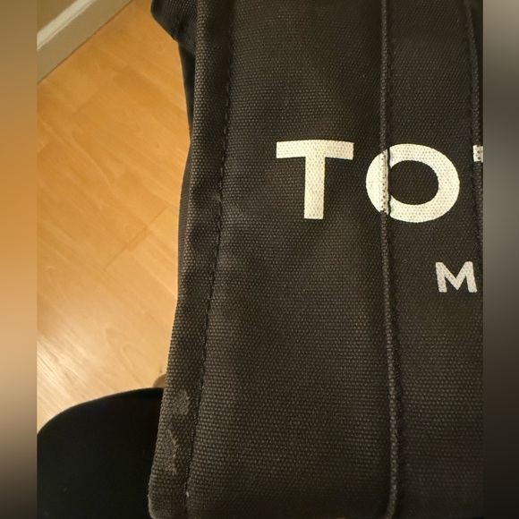 Marc Jacobs Medium Tote Bag
No strap - Picture 6 of 6